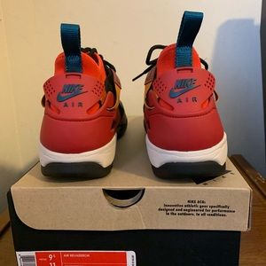 Nike ACG Air Revaderchi 9.5